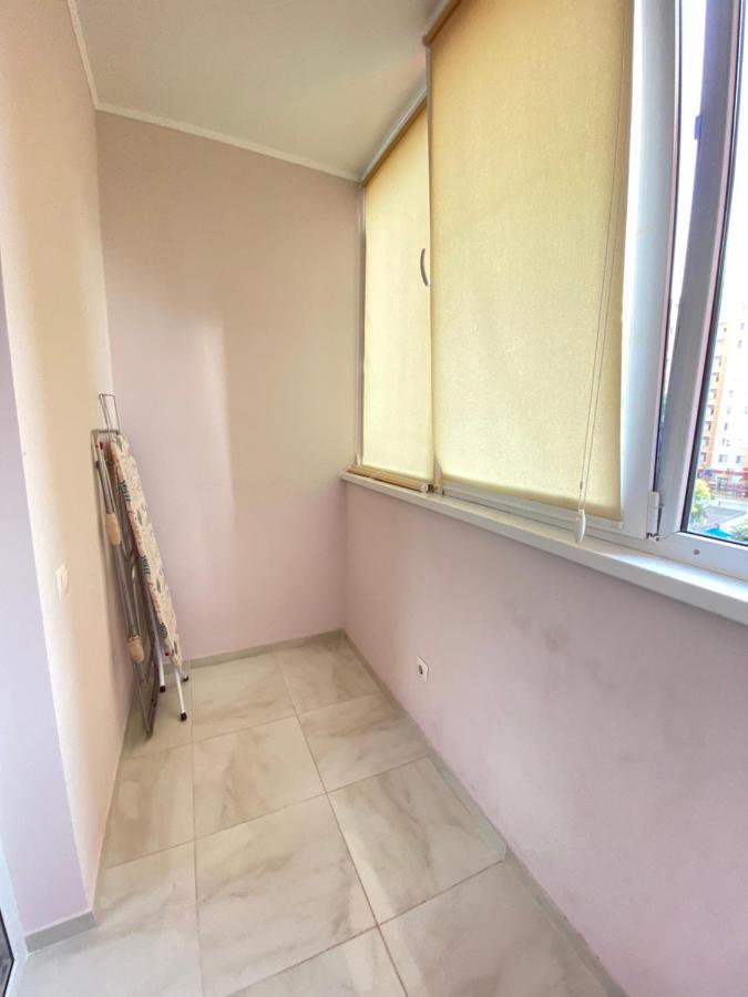Cozy Two Bedroom Large Apartment Кишинев Екстериор снимка