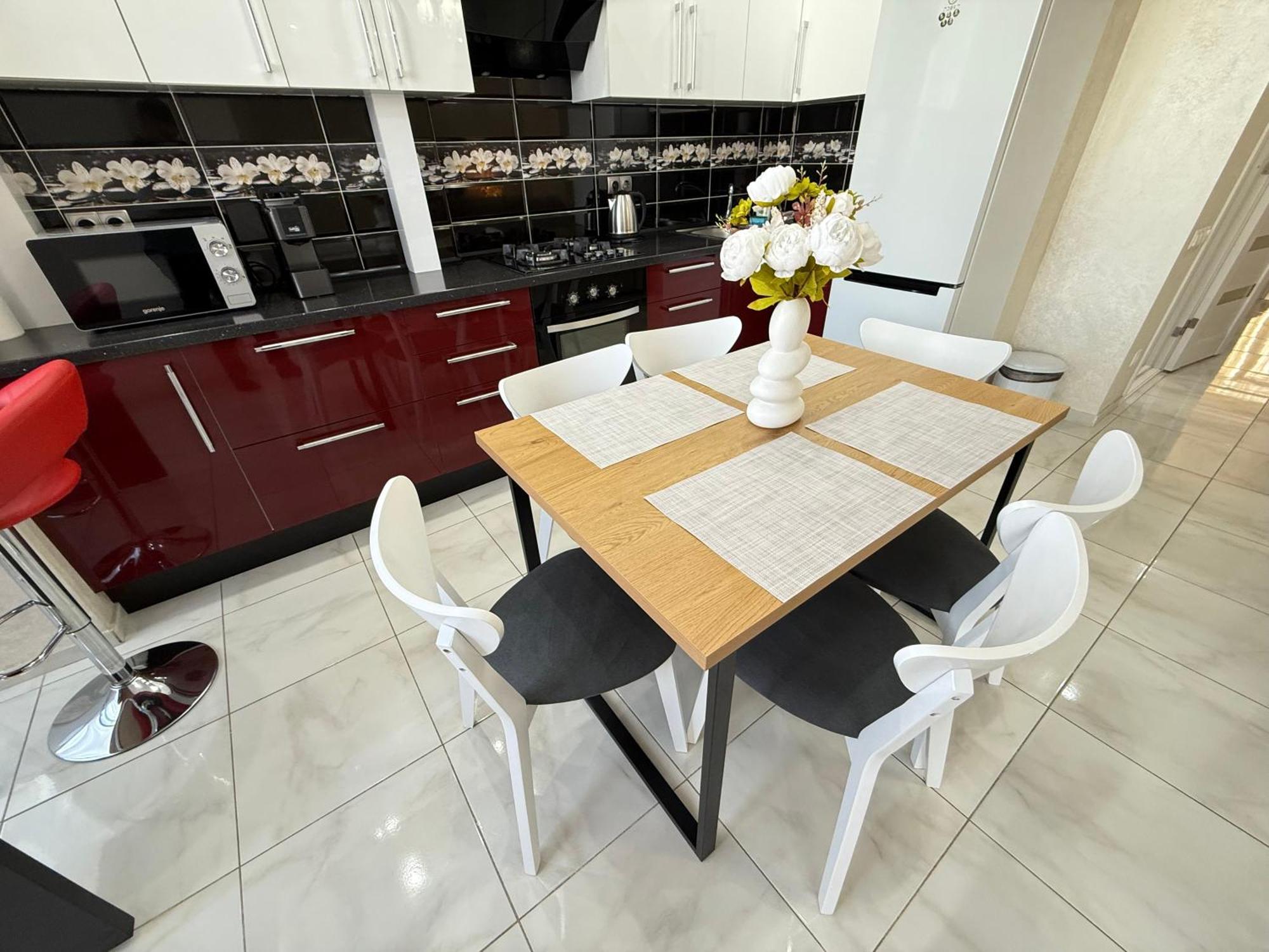 Cozy Two Bedroom Large Apartment Кишинев Екстериор снимка