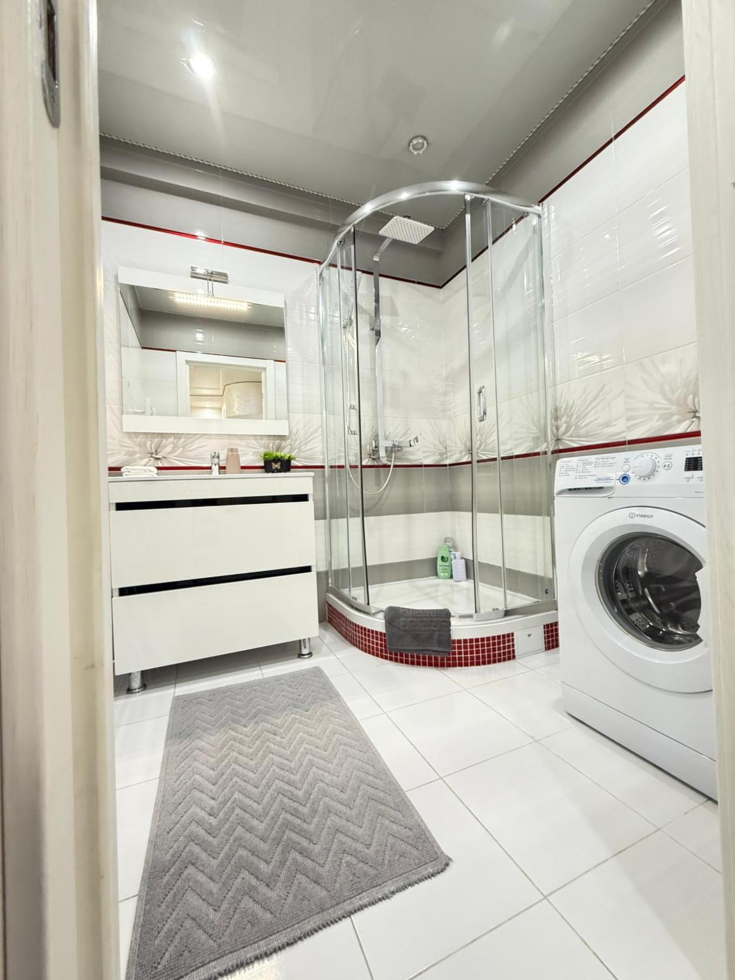 Cozy Two Bedroom Large Apartment Кишинев Екстериор снимка