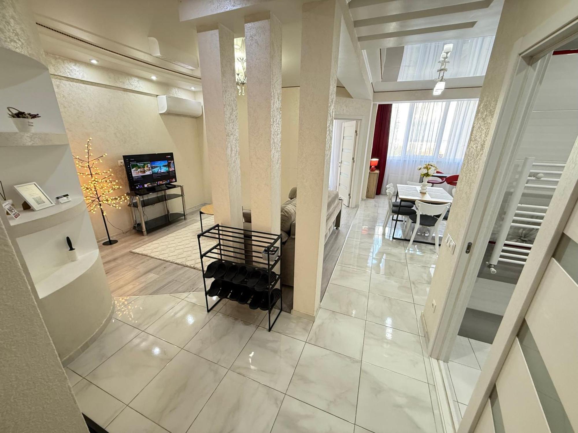 Cozy Two Bedroom Large Apartment Кишинев Екстериор снимка